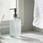 20 Glass Bathroom Accessories to Create a Light Feel